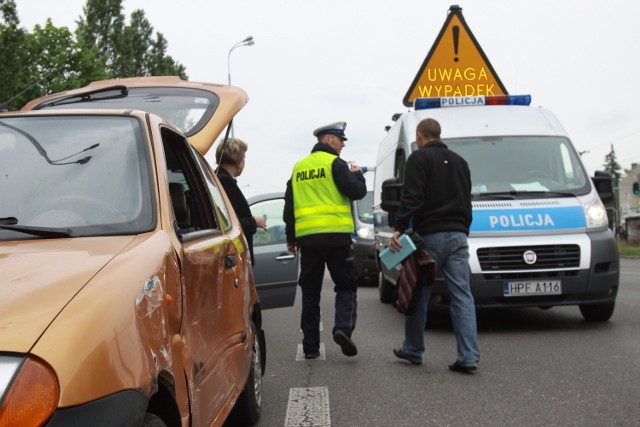 Wypadek na Rydza Śmigłego. Ranna 40-letnia kobieta