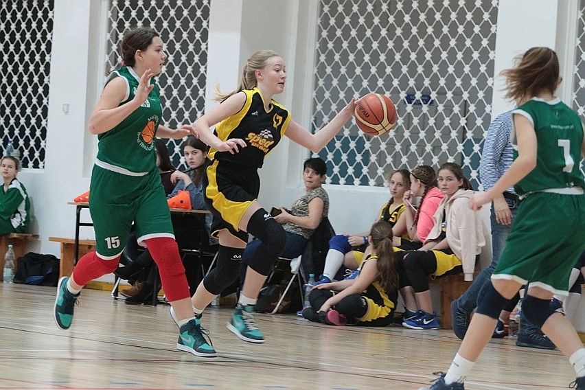 Unia Basket U13 kontra Machynia Basketball Academy [WIDEO, ZDJĘCIA]