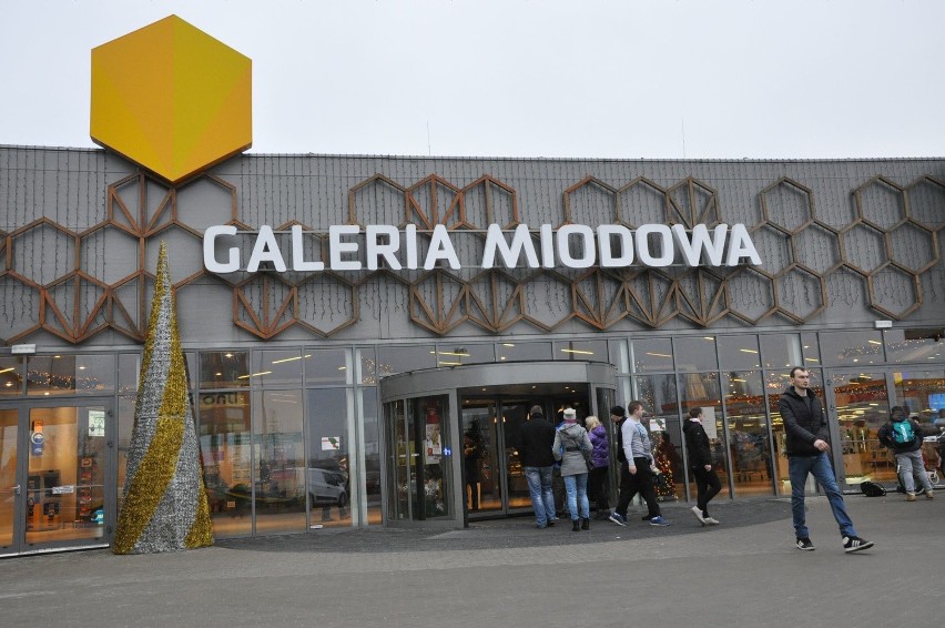 Po rozbudowie kluczborska galeria ma 11 tysięcy metrów...