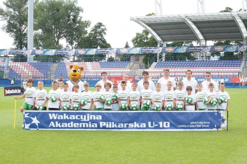 Z podwórka na stadion i do reprezentacji. Poznaj niesamowite historie reprezentantów Polski