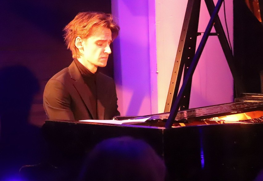 Marcin Wieczorek miał w Łaźni recital "Chopin dla Ukrainy".