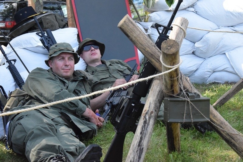 Rekon 2017. Grupy rekonstrukcji i sprzęt militarny we Wrocławiu