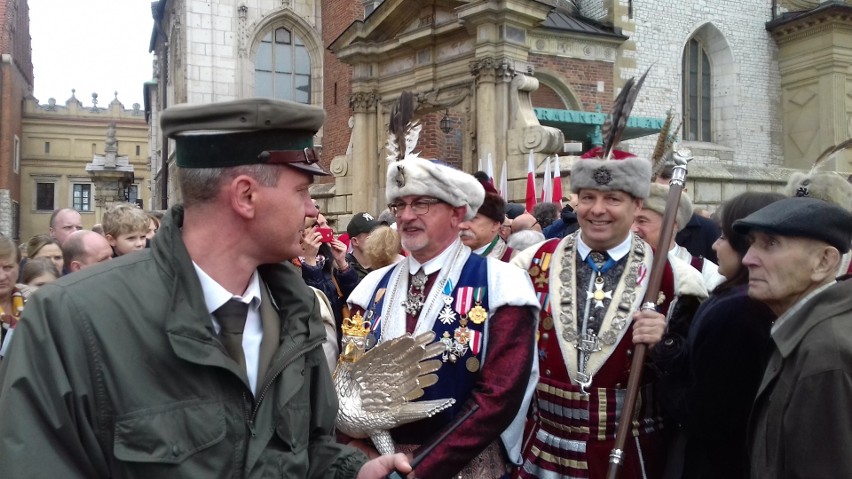 Kraków. Pochód patriotyczny przeszedł ulicami miasta [ZDJĘCIA]