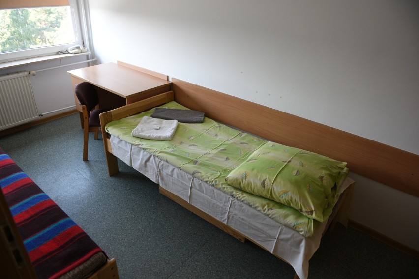 W toruńskich akademikach są różne pokoje dla studentów. Są...