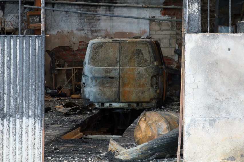 Niewiele zostało po pożarze hali magazynowej przy ul. Grygowej w Lublinie. Zobacz zdjęcia