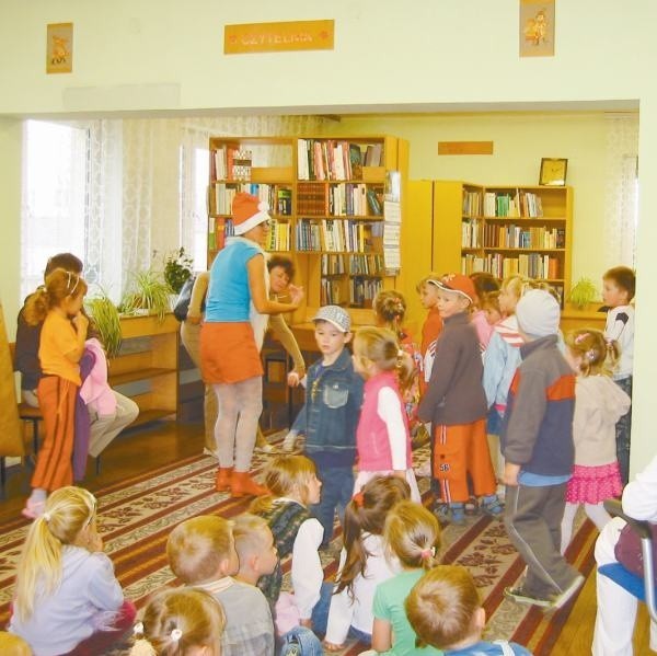 Biblioteka w Walcach organizuje wiele akcji dla dzieci i młodzieży.