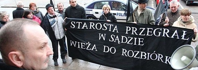 Mieszkańcy Bydlina i Machowina podczas dzisiejszego protestu.