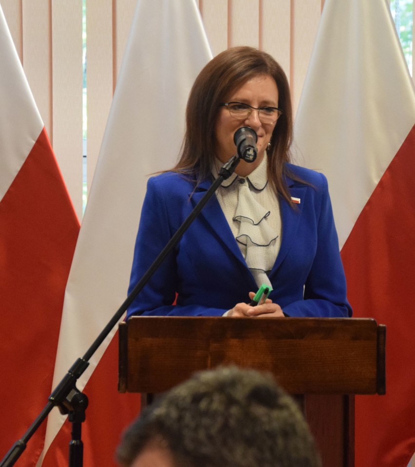 Minister Elżbieta Rafalska w Kielcach. Mówiła o spadającym ubóstwie 