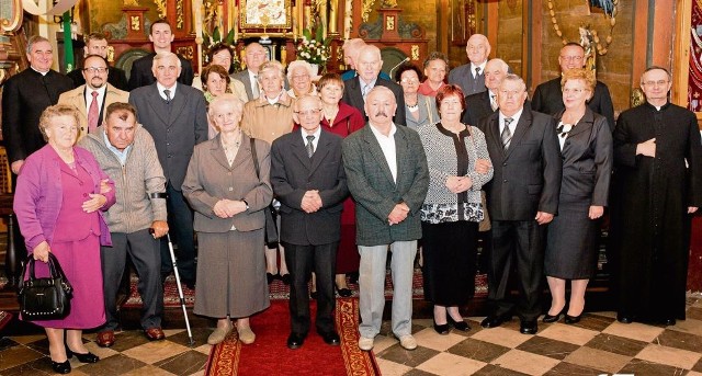 Małżonkowie świętowali jubileusz 50-lecia ślubu z władzami gminy i kapłanami