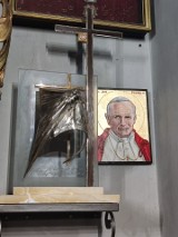 Marsz w rocznicę śmierci, a także w obronie św. Jana Pawła II w niedzielę 2 kwietnia 2023 w Kościerzynie