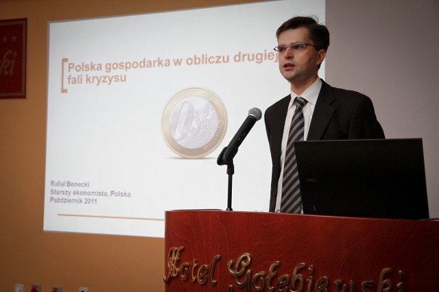 Rafał Benecki uważa, że dzięki kilku czynnikom recesji w Polsce można uniknąć. Fot. W. Wojtkielewicz