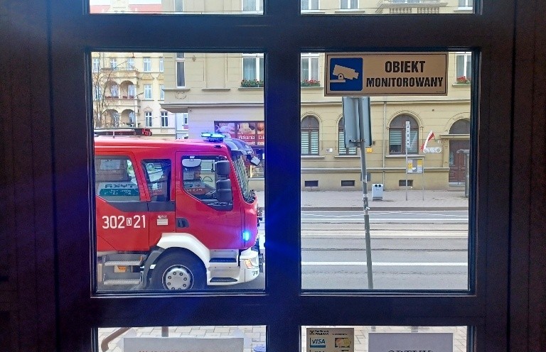 Straż pożarna we wrocławskiej przychodni. Co się tam stało?