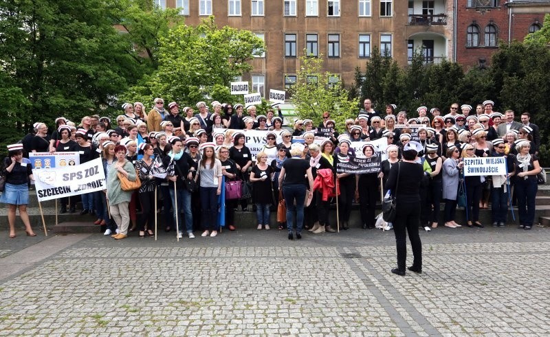 Protest pielęgniarek w Szczecinie