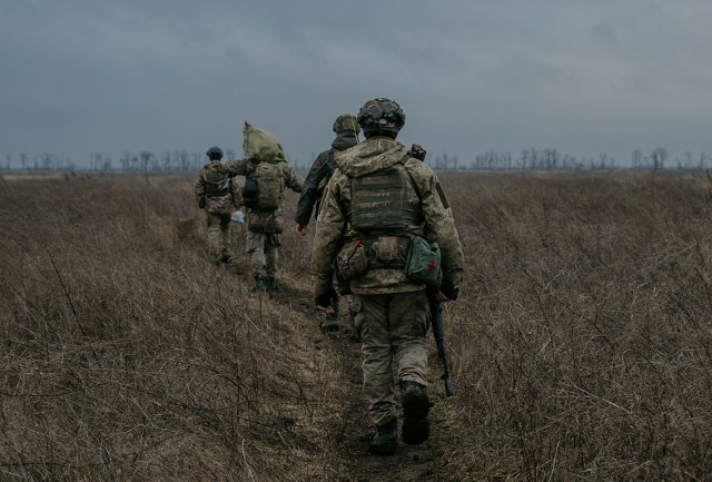 Ukraińska armia była zmuszona atakować na zaporoskim froncie niewielkimi grupami piechoty