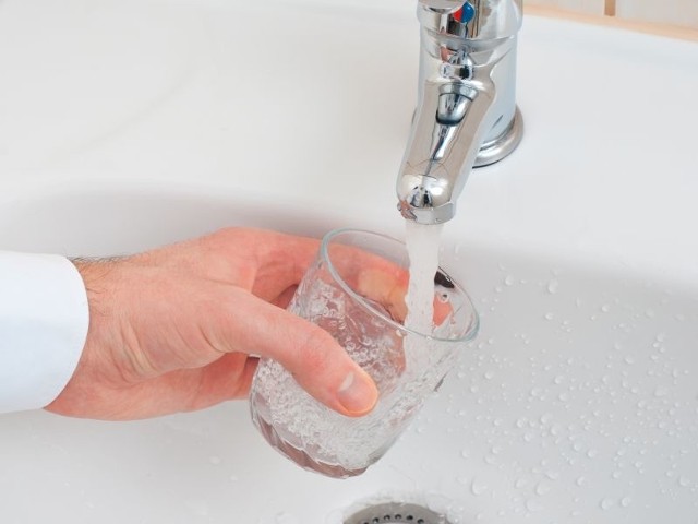 Wodę można  używać do mycia, ale pić należy przegotowaną