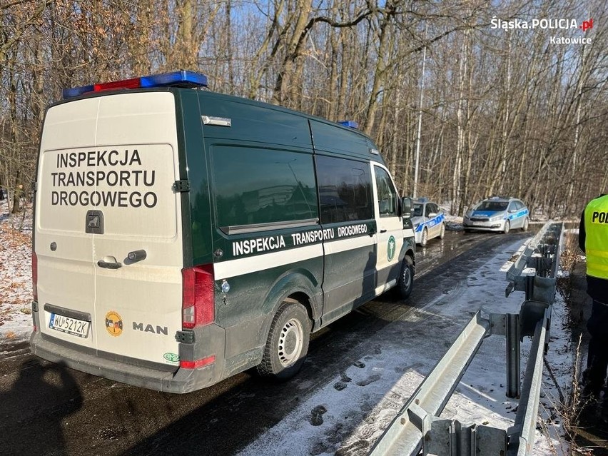 Celem akcji "Smog" było eliminowanie z ruchu pojazdów,...