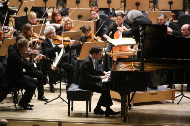 Solistą piątkowego koncertu Filharmonii Poznańskiej będzie pianista Bertrand Chamayou