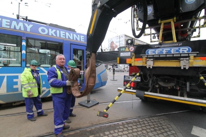 Wykolejenie Tramwaju na pl. Legionów, Wrocław, 10.03.2016