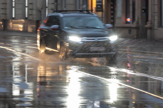 IMGW zapowiada opady deszczu. Temperatura przez cały tydzień utrzyma się na wysokości 10 st. C.