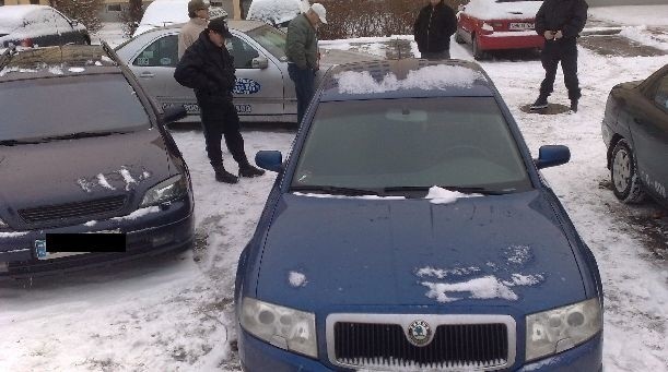 Znaleziona przez taksówkarzy skradziona skoda.