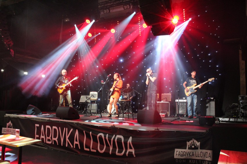 Kayakmania rozpoczęła się występem zespołu "Bydgoscy...
