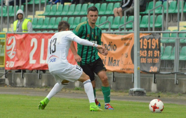 Niestety piłkarze Stali Stalowa Wola nie sprostali drużynie z Bełchatowa i przegrali 1:4. 