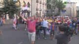 Gruziński fanklub Barcy "dawał czadu". Na czas Superpucharu ulice Tbilisi przybrały bordowo-granatowe barwy