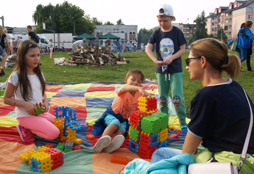 Pieczenie ziemniaka na Centrum w Ostrołęce [ZDJĘCIA, WIDEO]