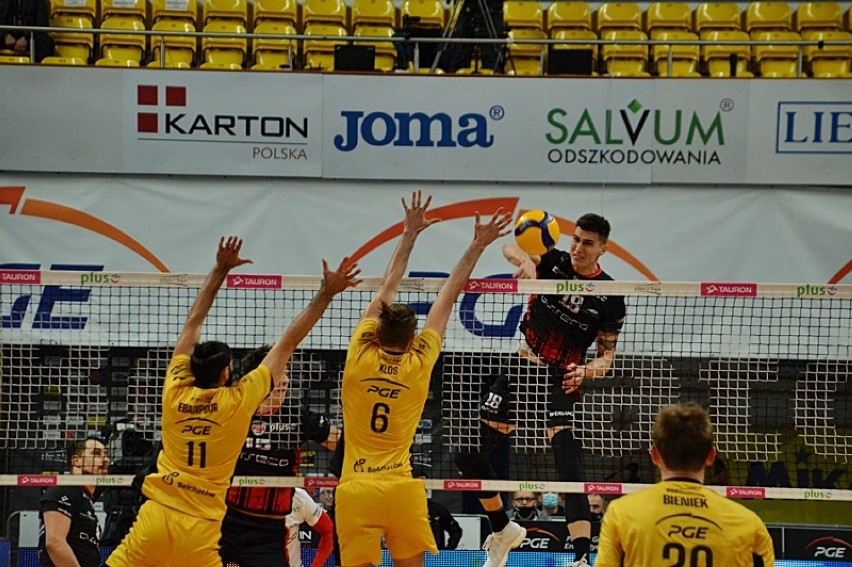 PGE Skra Bełchatów w zaległym spotkaniu 12. kolejki PlusLigi...