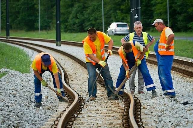 Chmielewski z Łazuką by się uśmiali - a to nowiutka linia tramwajowa...