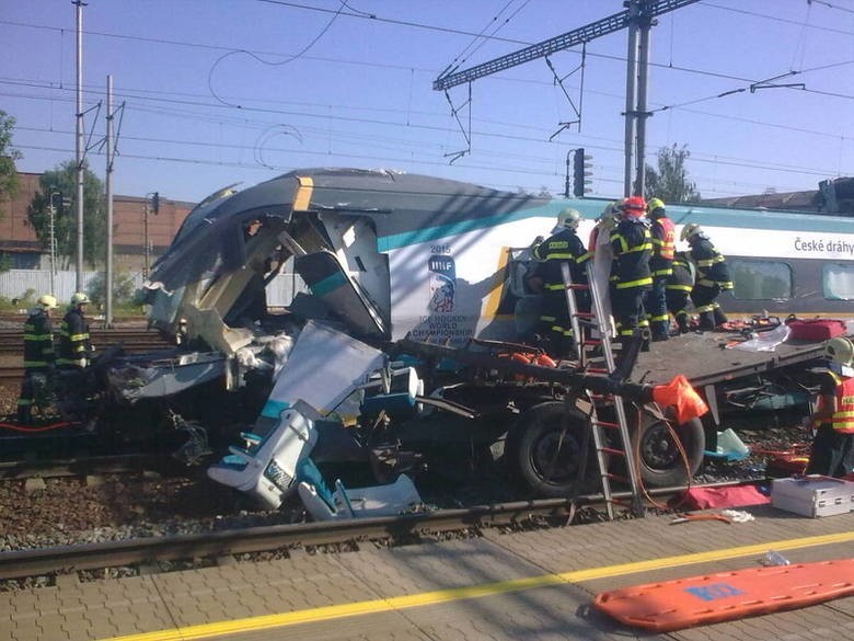 Czechy, Studenka. Wypadek Pendolino w Czechach. Dwie osoby...