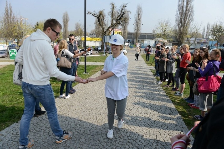 Bieg w kasku 2014: Dziewczyny promują Politechnikę Poznańską