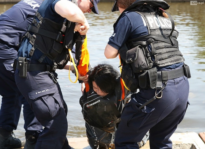 WOPR: zaczęli sezon nad wodą od szkolenia policjantów [ZDJĘCIA] 