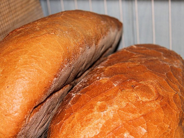 (fot. archiwum GL) Dla niektórych chleb to podstawowy składnik codziennego menu.
