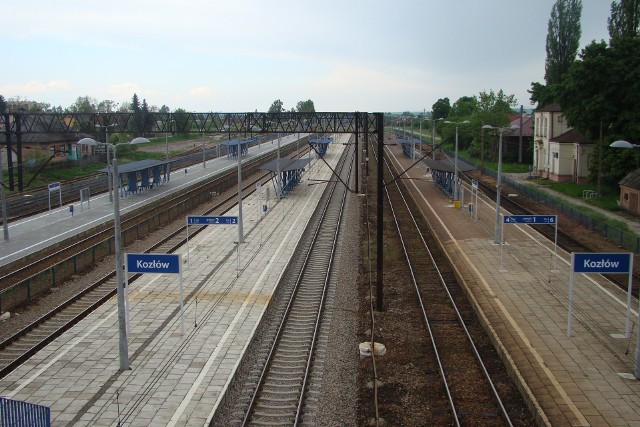 Dworzec PKP w Kozłowie