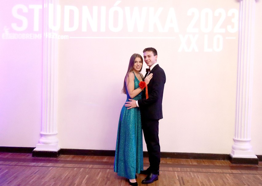 Najpiękniejsze maturzystki na łódzkich studniówkach 2023!  ZDJĘCIA 