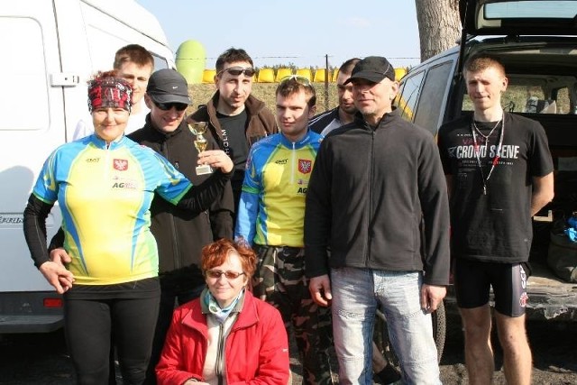 Zawodnicy Ostrołęka Cycling Team.