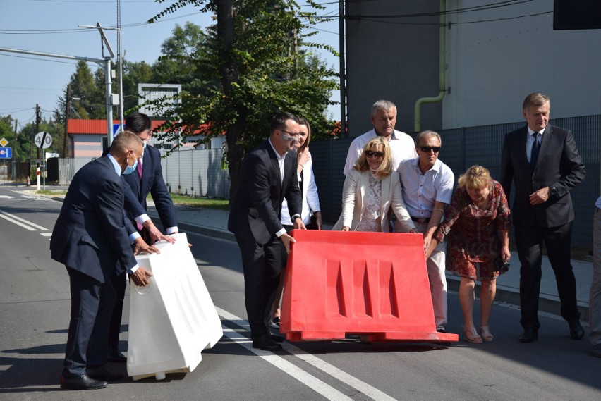 Modernizacja drogi rozpoczęła się od podpisania umowy z...