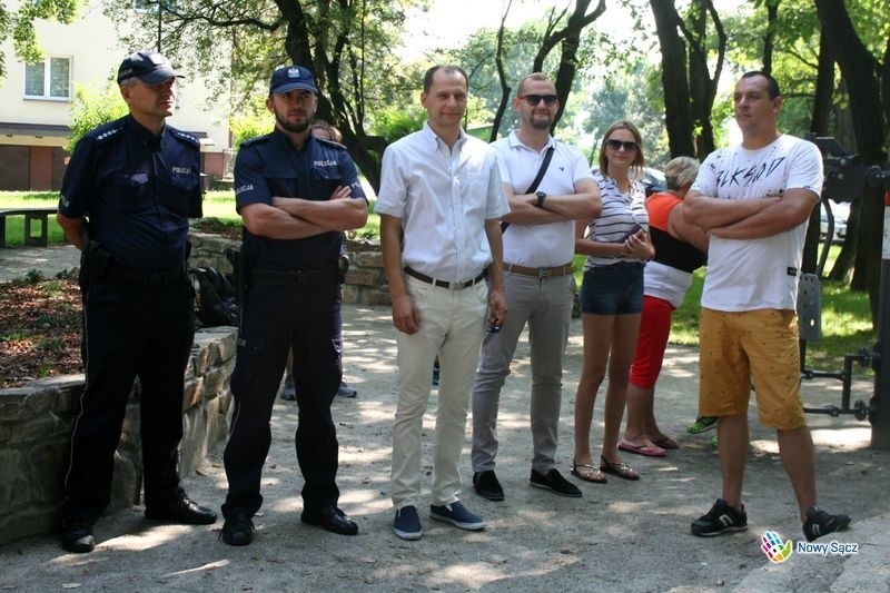 Nowy Sącz. Siłownia pod chmurką przy ruinach zamku oficjalnie otwarta [ZDJĘCIA]