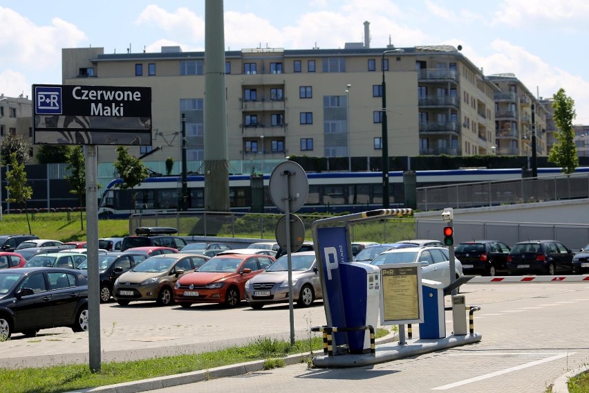 Pętla tramwajowa i parking Park&Ride na Czerwonych Makach