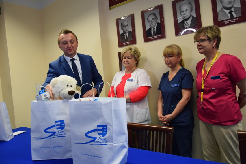Oleksiy - pierwsze dziecko uchodźców z Ukrainy przyszło na świat w Sandomierzu. Na poród czeka kolejna mama z Ukrainy. Zobacz zdjęcia