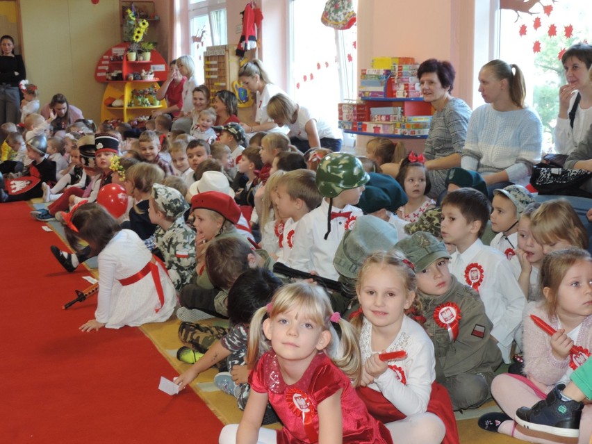 Dzień Mody Patriotycznej w małkińskim przedszkolu [ZDJĘCIA]