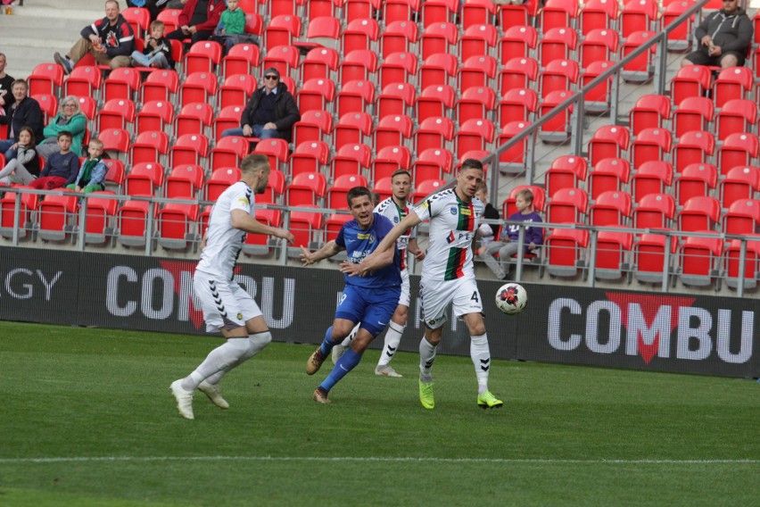 GKS Tychy pokonał Puszczę Niepołomice i wyraźnie zwiększył...