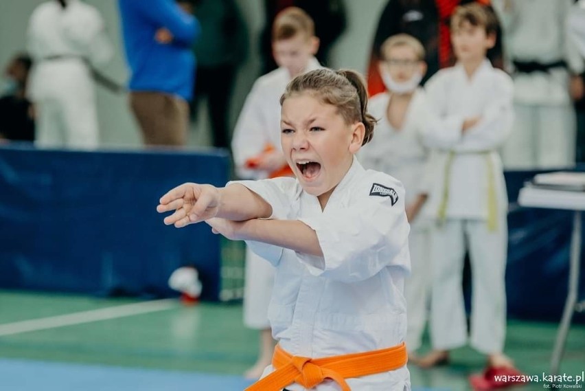 Dziewięć medali zdobyli reprezentanci Klubu Karate Nidan...