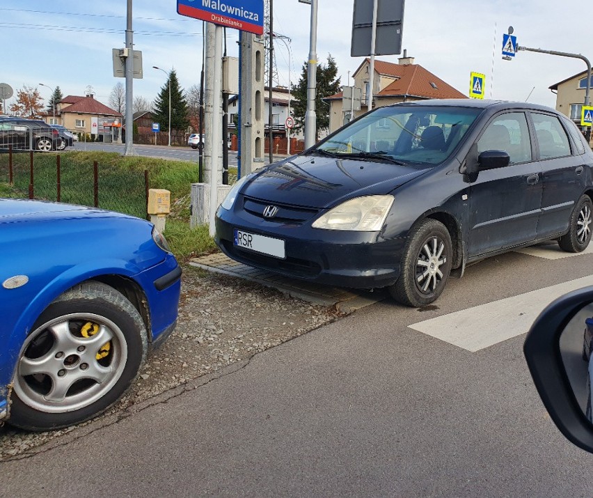 - Zdjęcia zostały wykonane na ul. Sikorskiego i w rejonie...