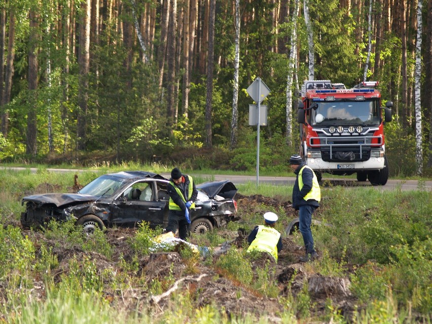 Śmiertelny wypadek drogowy pomiędzy Białobielą a Durlasami 18.05.2016 (zdjęcia)