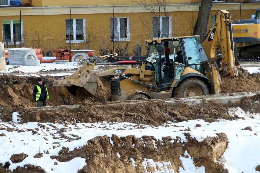 Lublin: Trwa budowa hali sportowej przy Staszicu. Zobacz postępy prac