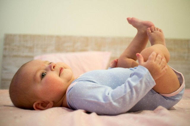 Naczyniaki u niemowląt to w przeważającej większości przypadków łagodne zmiany, które znikają samoistnie.