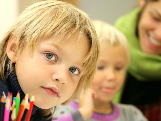 Według danych Podlaskiego Kuratorium Oświaty w 141 placówkach prawie 5,5 tys. dzieci uczy się na odległość.