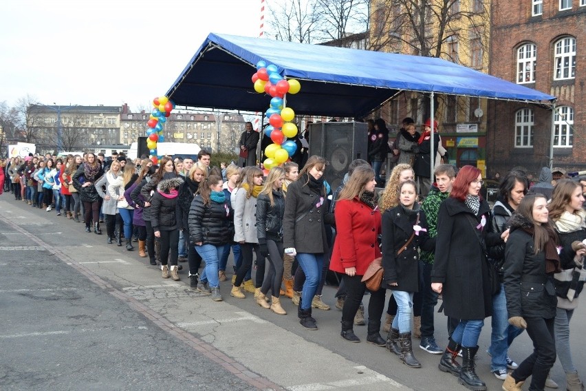 Studniówka 2014. Polonez Maturzystów w Zabrzu